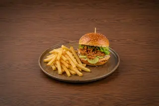 Pulled pork Premium burger s krumpirićima