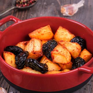 Оджахурі з картоплі смаженої з чорносливом 