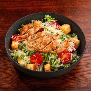 Caesar cu piept de pui 