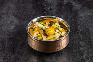 4. CHICKEN KORMA