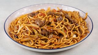 14.  Noodles mixed Fried beef and Mushroom 蘑菇牛肉拌面