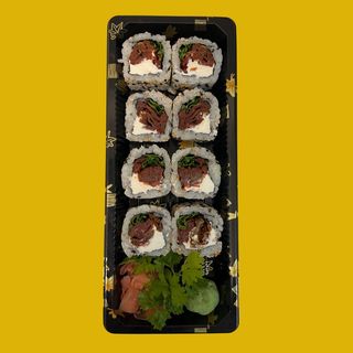 Uramaki de Tomate seco e rúcula (8 pçs)