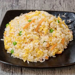 Arroz frito tres delicias