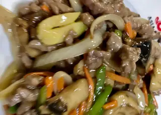 62. Ternera Chop Suey