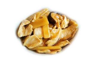 123 Pollo saltato con funghi e bambù