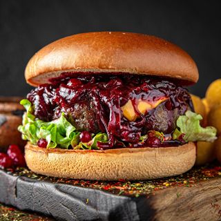 MERISOARE BEEF BURGER