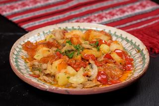 Tocăniţă de cartofi cu ciuperci