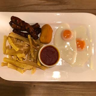 Plato Huevos  Chistorra