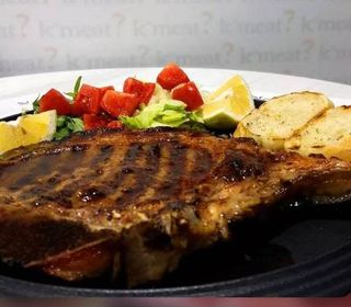 Arrosto Grigliato Con Contorno e Pane