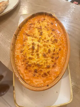 Lasagne Bolognese i piće gratis