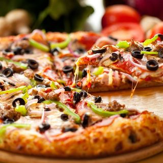 13. Pizza Especial Colom