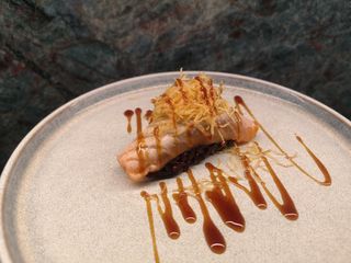 Nirigi black salmon tostado