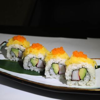 Uramaki De Mango (8 Uds.)