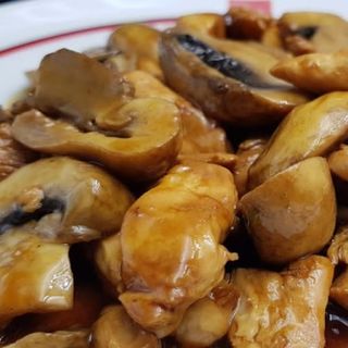 76. Pollo al champiñón