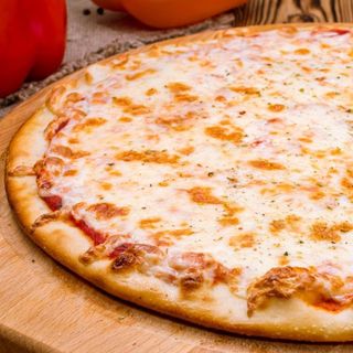 Pizza 4 Queso Mediana 33cm