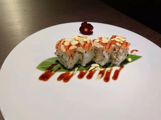 292. Ebiten mandorle