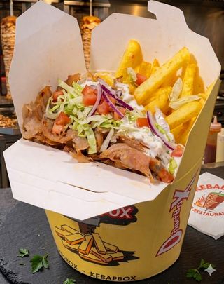 Kebab box verdura patatas y carne