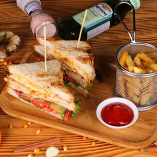 Клаб-сэндвич (300 гр.)