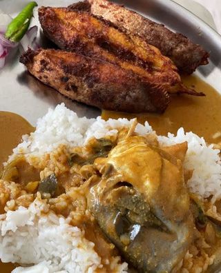 White Rice + Fish Curry + Fish Fry