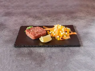 Tartare con crudites