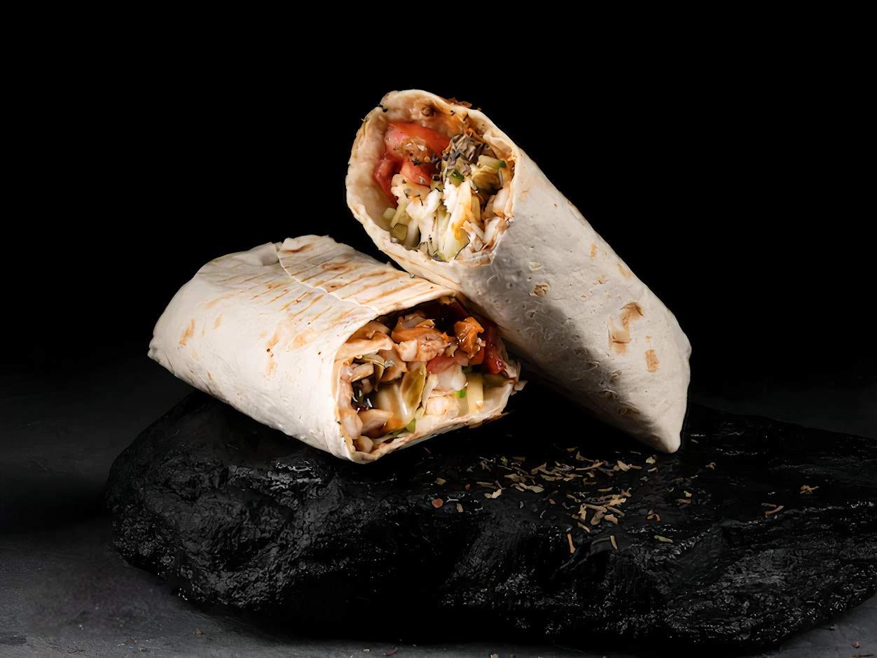 Шаурма сырная на черном фоне. Black shawarma. Шаурма. Блэк стар шаурма. Black shawarma.