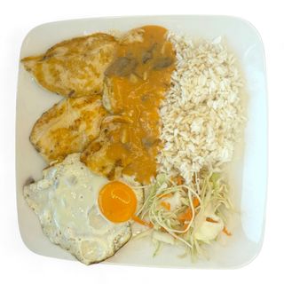 Plato 8. Pechuga De Pollo Con Salsa De Champiñones