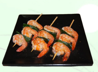 77. Pincho De Gambas Con Salsa Cacahuete