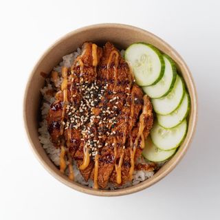 Donburi de Pollo Katsu