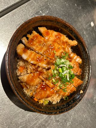 Arroz Con Pechuga de Pollo Rebozada 