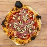 Pizza Prosciutto funghi (28 cm.)