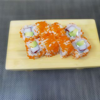 California Surimi y Tobiko 