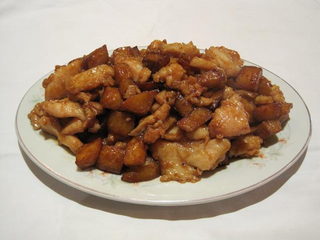 155. Пиле с картофи