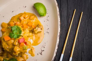 Žuti kari sa kokosovim mlekom