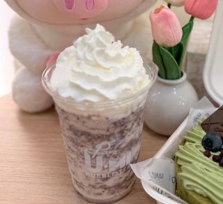 Red beans frappuccino