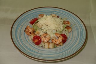 Салата Цезар със скариди