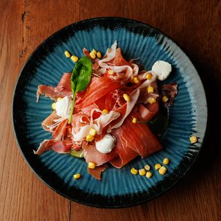 Italijanska pršuta obrok salata