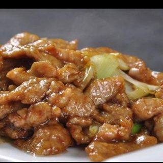 Solmillo de cerdo  salteada con verduras 