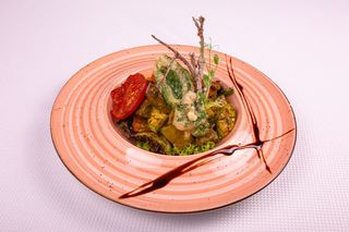 Салат з овочів гриль під соусом Песто (240г)