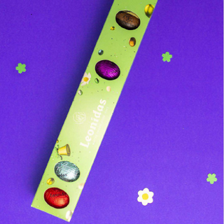 Reglete com 12 ovinhos recheados