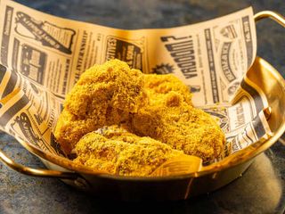 Pollo fritto al curry e formaggio