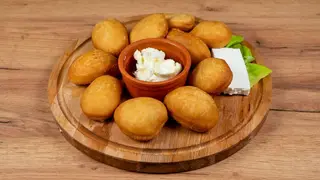 Uštipci sa kajmakom