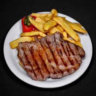 Meniu ceafă de porc la grătar 