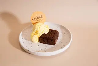 Brownie Con Helado