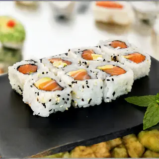 California Salmón Queso (8 pzs.)