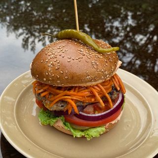 Бургер "Восточный" с курицей