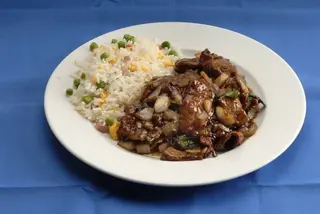 211 - Carne de vaca com molho de Ostras