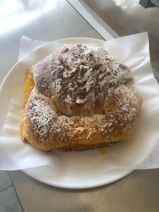 Croissant de Creme