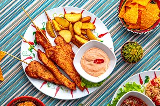 Piept de pui pe betisoare