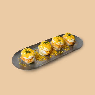 Huevos mimosos con relleno de bonito (4 mitades).