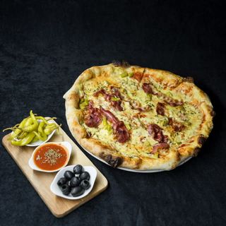 Pizza Pikantna